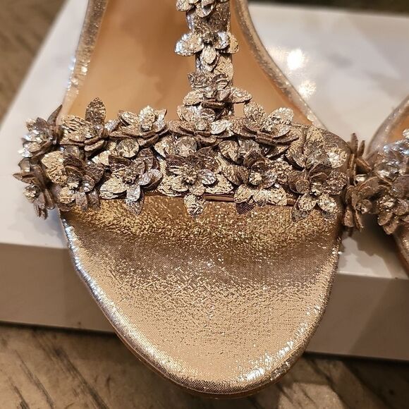 Elegant Gold T Strap Floral Heels Size 7 INC - Picture 4 of 16